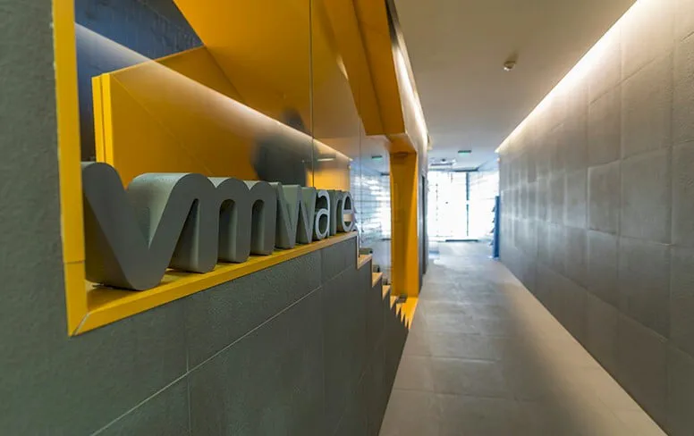 Los cambios de licenciamiento de VMware afectan principalmente a PYMES